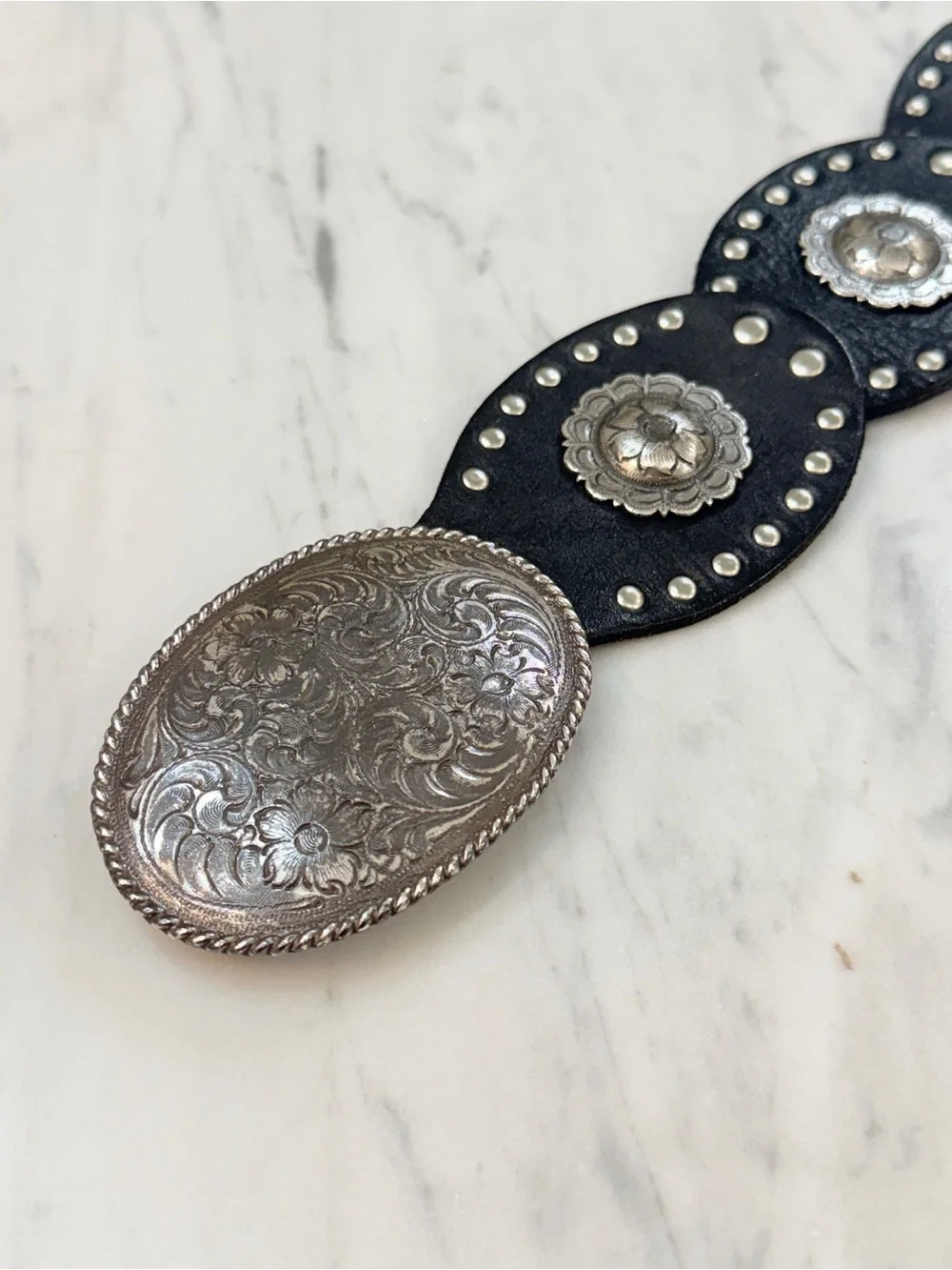 Vintage 90s Fossil Black Leather Concho Belt – Heavy Western Boho – Size Medium